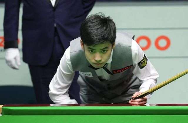 每名球员都 每名球员都