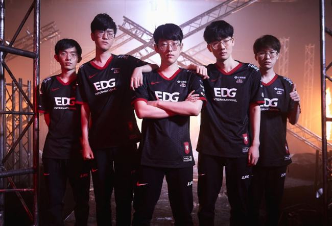 国足球创新 国足球创新