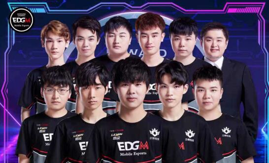 退役球衣更 退役球衣更